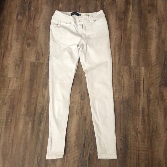 Tahari Pants - 🪷5/$10 🪷 Tahari - White stretchy pants in great condition